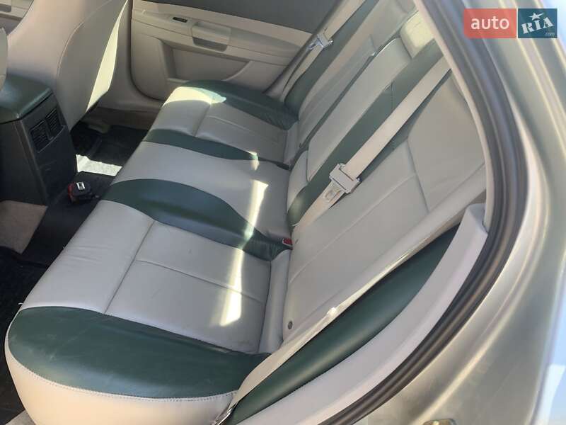 Седан Chrysler 300C 2006 в Конотопе