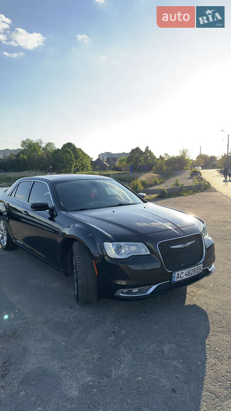 Седан Chrysler 300C 2016 в Ковеле