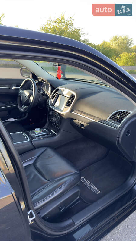 Седан Chrysler 300C 2016 в Ковеле