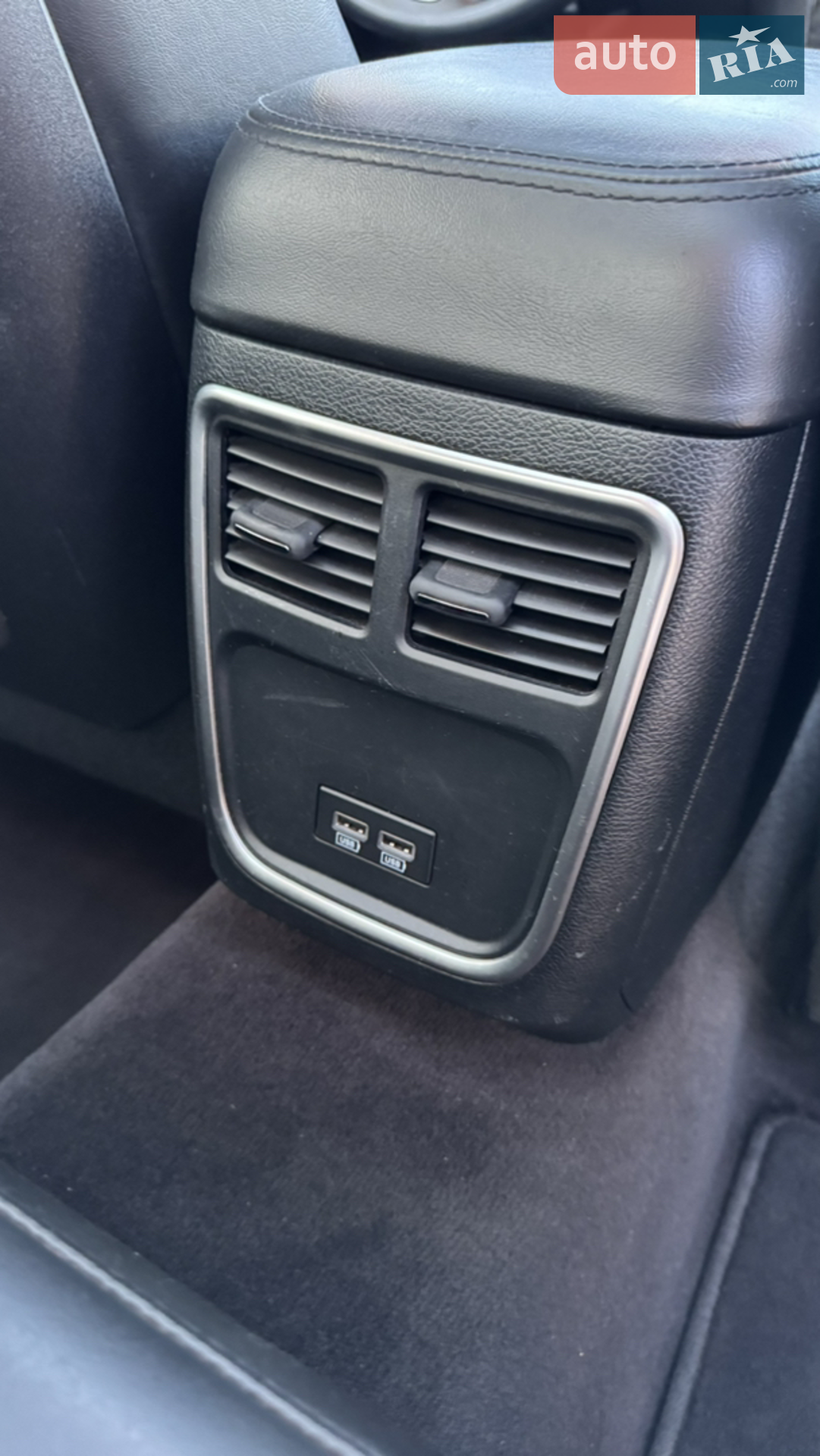 2016 Chrysler 300C - мініатюра 24