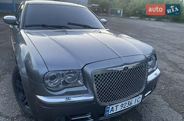 Седан Chrysler 300C 2006 в 
