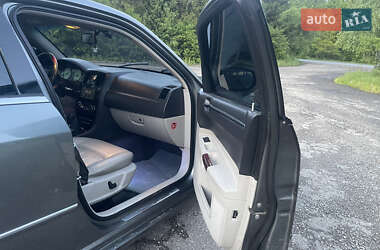 Седан Chrysler 300C 2006 в 