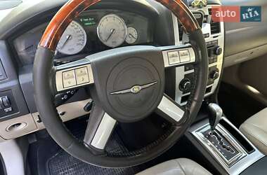 Седан Chrysler 300C 2005 в 