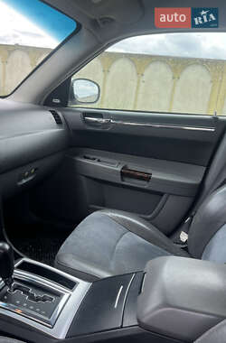 Седан Chrysler 300C 2004 в 