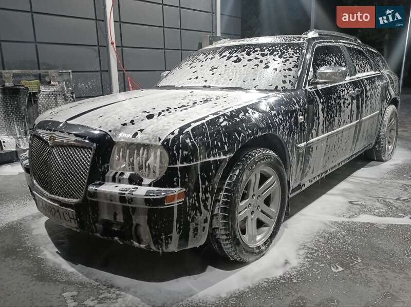Универсал Chrysler 300C 2005 в Каневе
