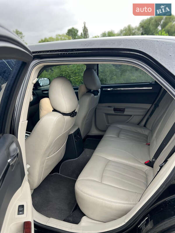 Седан Chrysler 300C 2006 в Одессе фото 15 Седан Chrysler 300C 2006 в Одессе