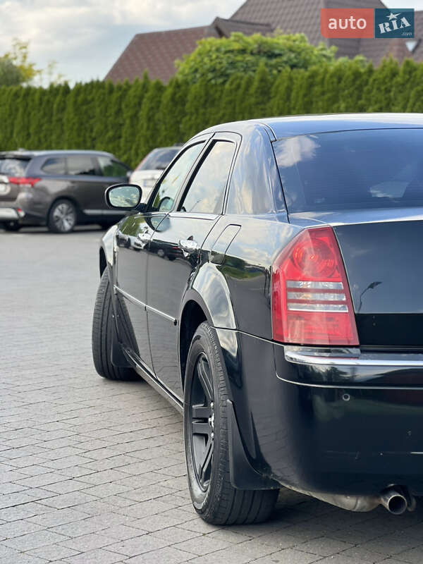 Седан Chrysler 300C 2005 в Стрые фото 5 Седан Chrysler 300C 2005 в Стрые
