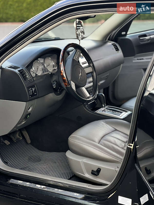 Седан Chrysler 300C 2005 в Стрые фото 12 Седан Chrysler 300C 2005 в Стрые
