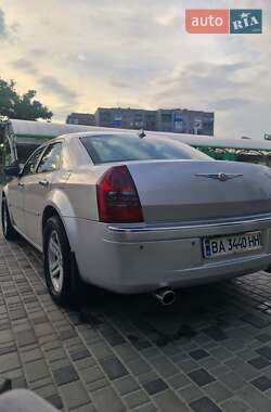 Седан Chrysler 300C 2005 в 