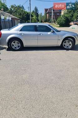 Седан Chrysler 300C 2005 в 