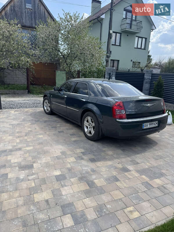 Седан Chrysler 300C 2008 в Киеве