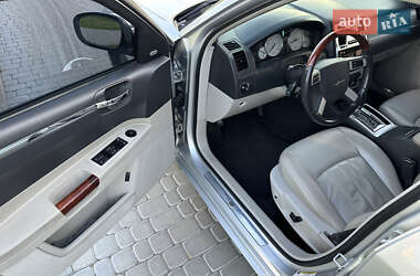 Седан Chrysler 300C 2007 в 