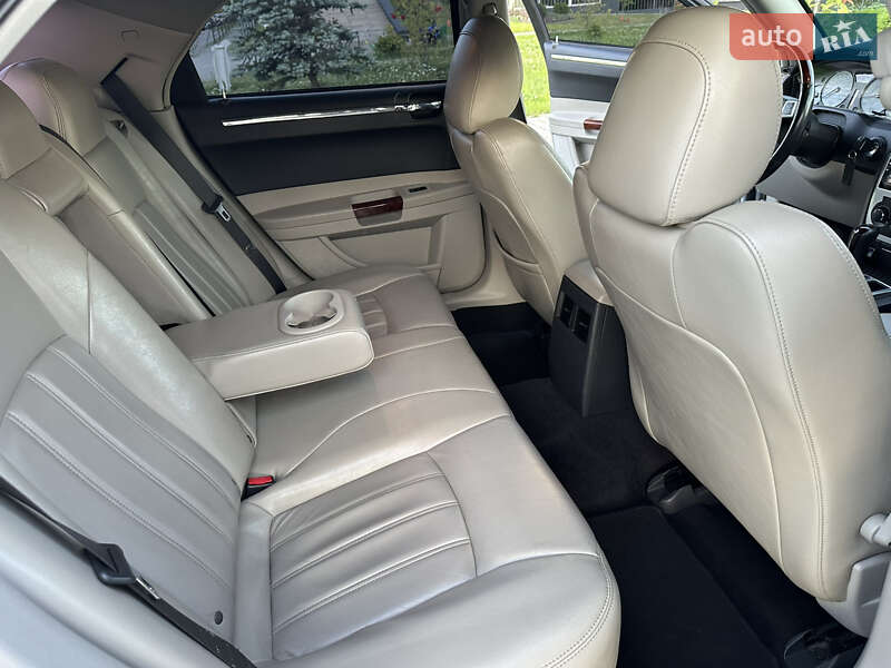 Седан Chrysler 300C 2007 в Шептицькому фото 20 Седан Chrysler 300C 2007 в Шептицькому