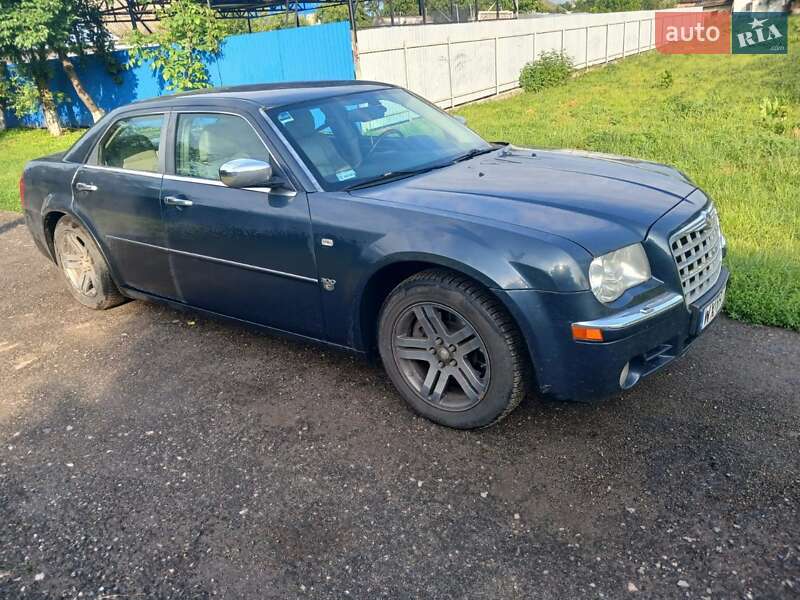 Седан Chrysler 300C 2007 в 