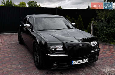 Седан Chrysler 300C 2004 в 