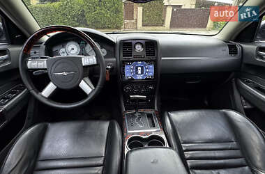 Седан Chrysler 300C 2004 в 