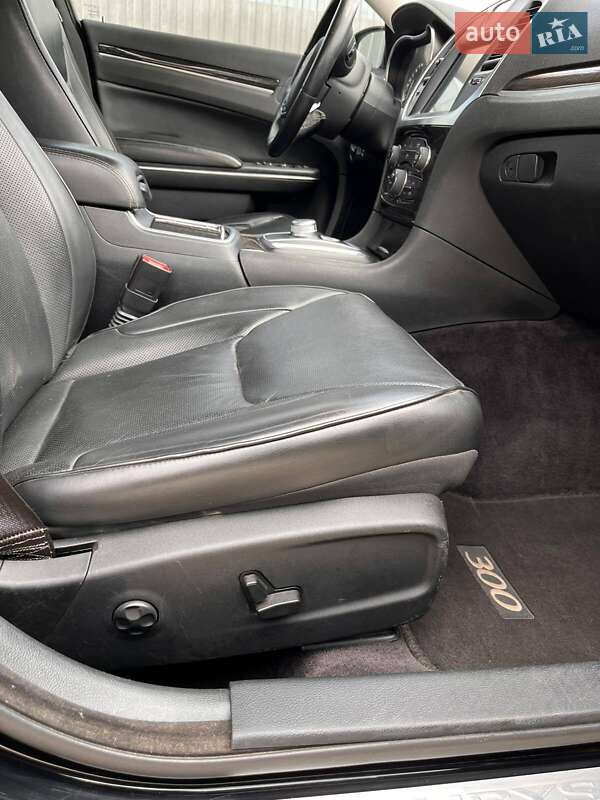 Седан Chrysler 300C 2017 в Борисполе