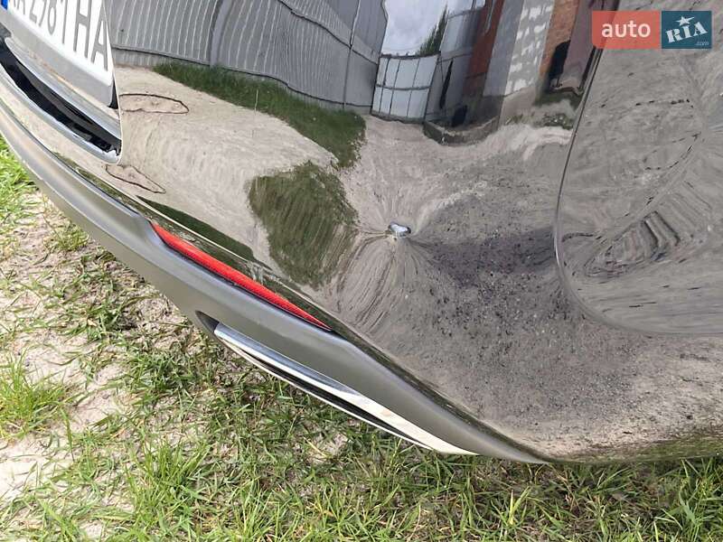 Седан Chrysler 300C 2017 в Борисполе