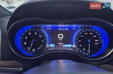Седан Chrysler 300C 2017 в 