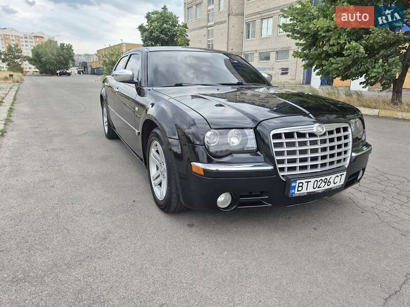 Седан Chrysler 300C 2005 в Херсоне
