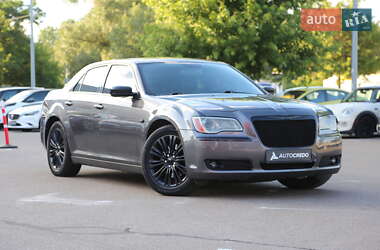 Седан Chrysler 300C 2013 в Киеве