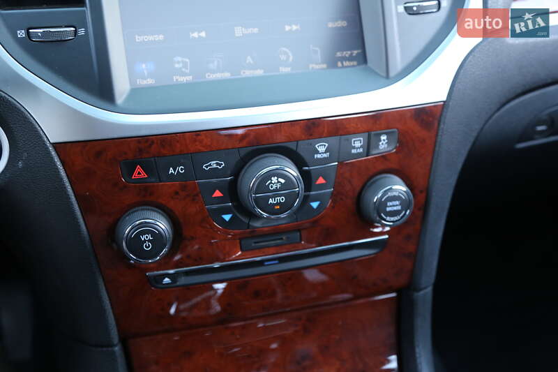 Седан Chrysler 300C 2013 в Киеве