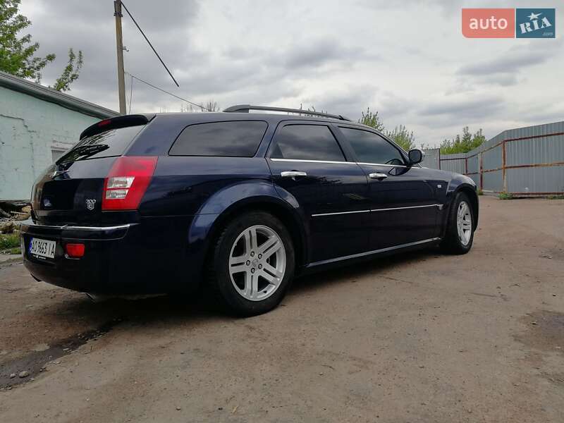 Универсал Chrysler 300C 2006 в Белогородке