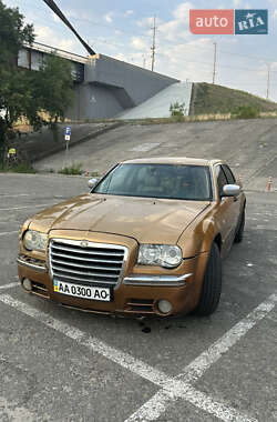 Седан Chrysler 300C 2005 в 