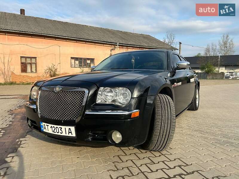 Седан Chrysler 300C 2005 в Ивано-Франковске