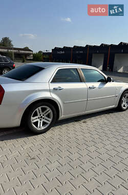 Седан Chrysler 300C 2005 в 
