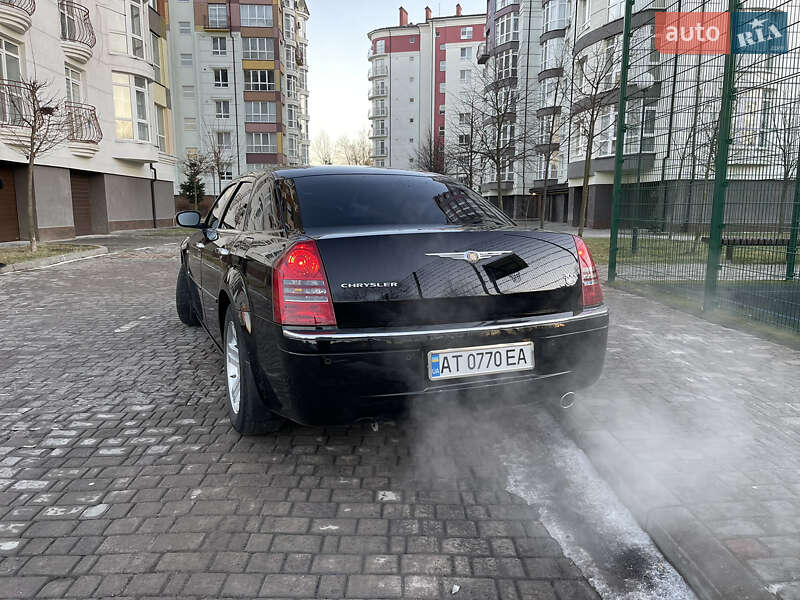 Седан Chrysler 300C 2007 в Івано-Франківську