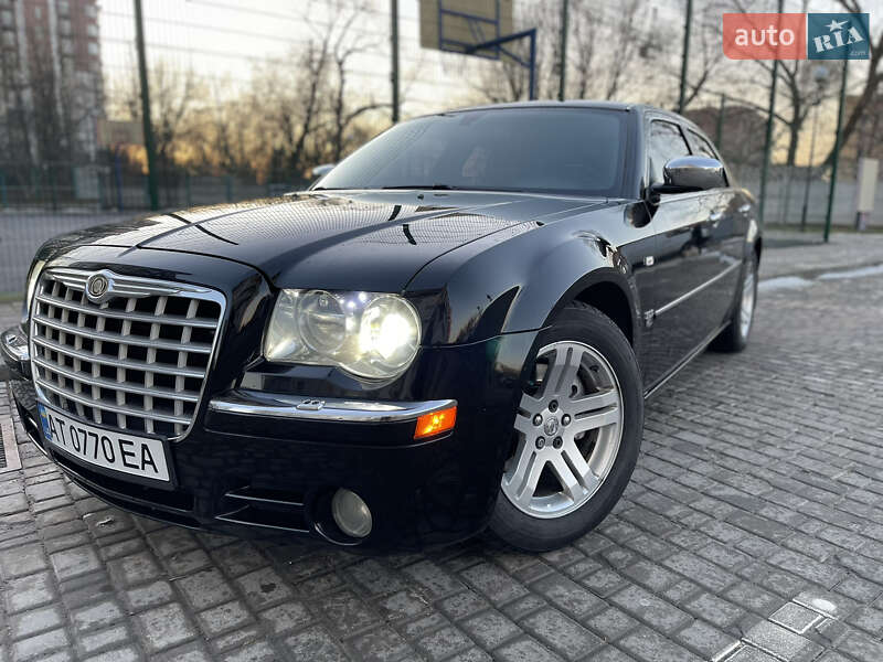 Седан Chrysler 300C 2007 в Івано-Франківську
