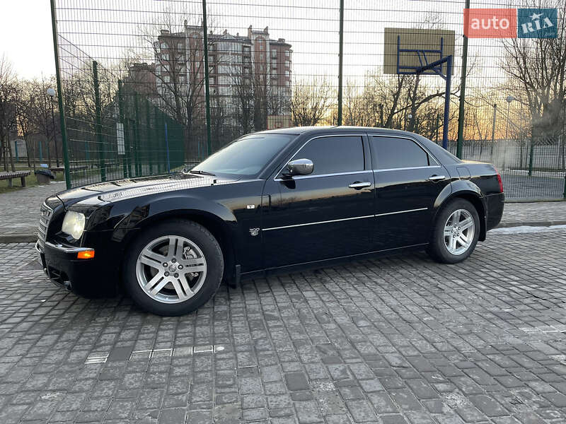 Седан Chrysler 300C 2007 в Івано-Франківську