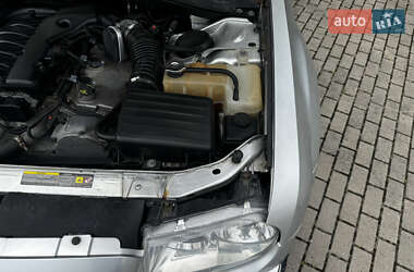 Седан Chrysler 300C 2008 в 