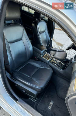 Седан Chrysler 300C 2012 в 