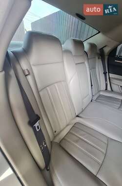 Седан Chrysler 300C 2005 в 
