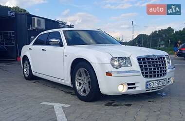 Седан Chrysler 300C 2004 в 