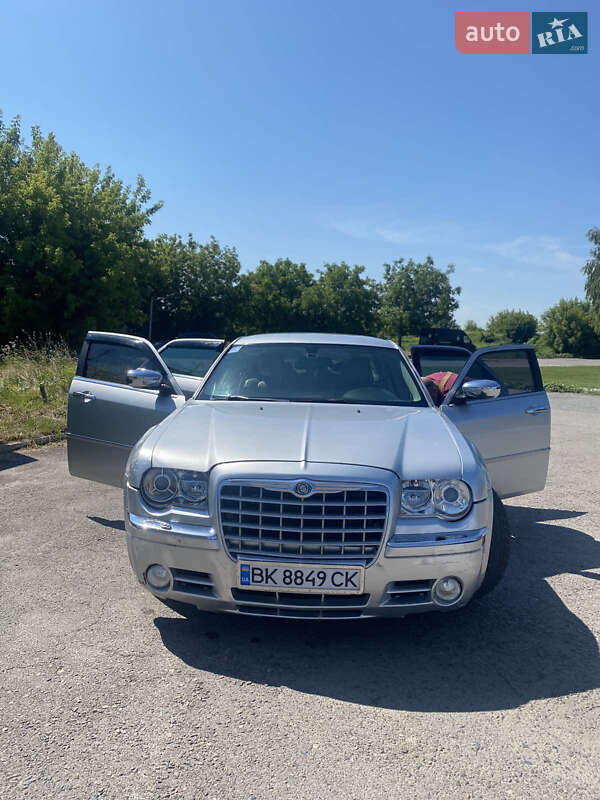 Седан Chrysler 300C 2005 в Здолбунове фото 23 Седан Chrysler 300C 2005 в Здолбунове