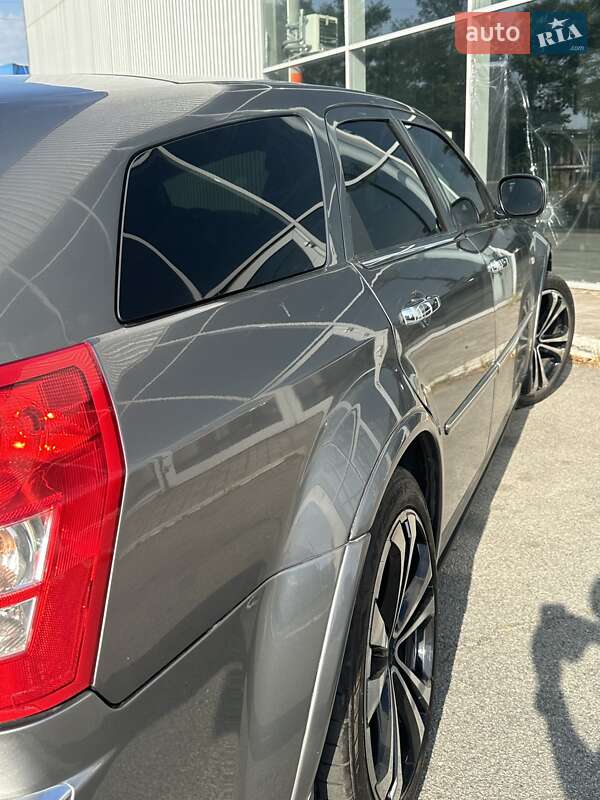 Седан Chrysler 300C 2009 в Запорожье