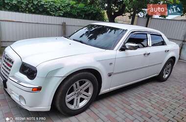 Седан Chrysler 300C 2005 в Гайсину