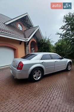 Седан Chrysler 300C 2006 в 