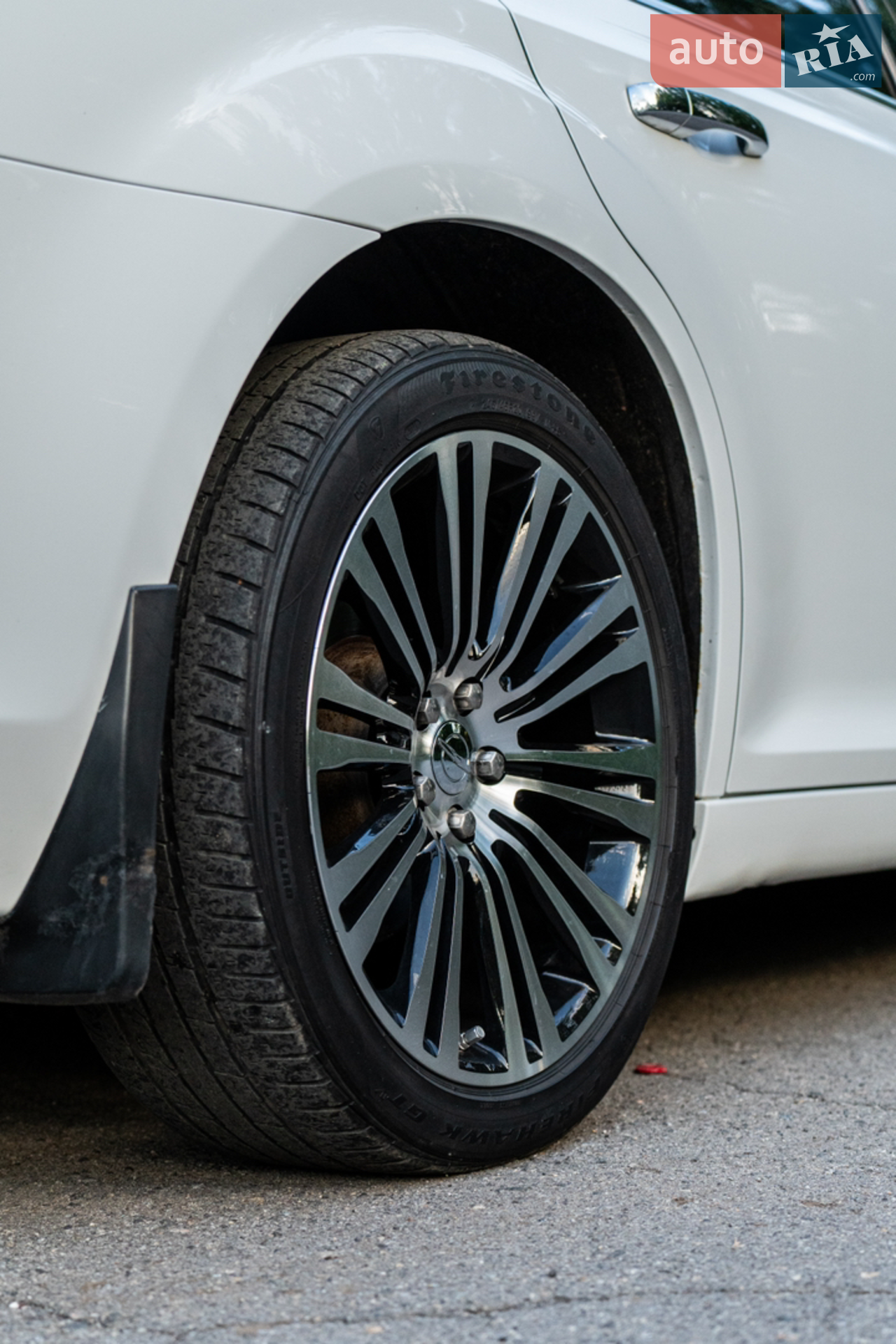 2014 Chrysler 300C - мініатюра 21