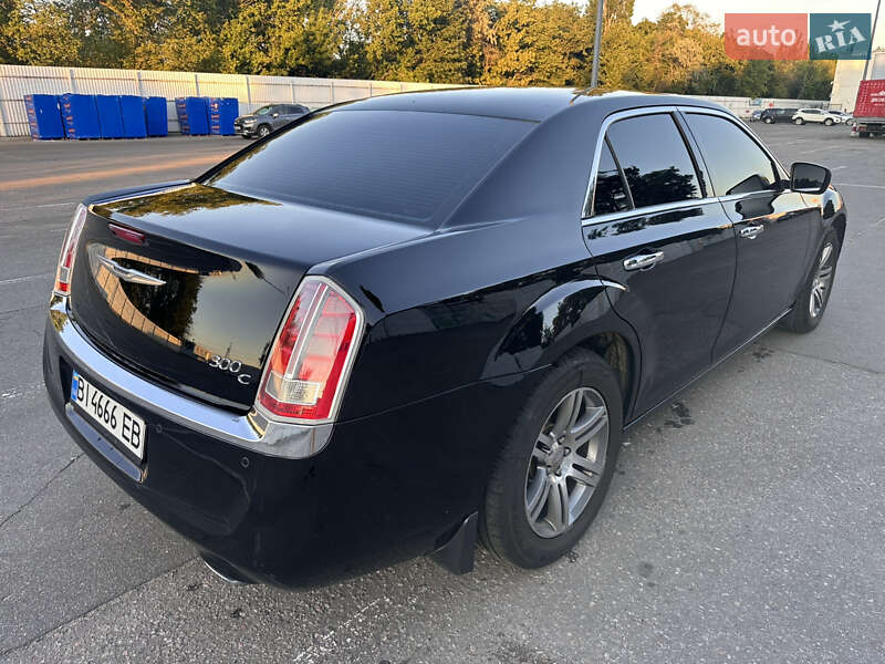Седан Chrysler 300C 2011 в Кременчуге