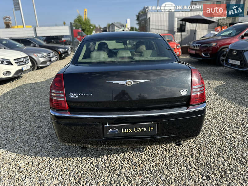 Седан Chrysler 300C 2007 в Ивано-Франковске