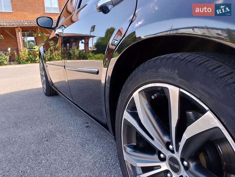 Седан Chrysler 300C 2005 в Кропивницком