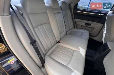 Седан Chrysler 300C 2005 в 