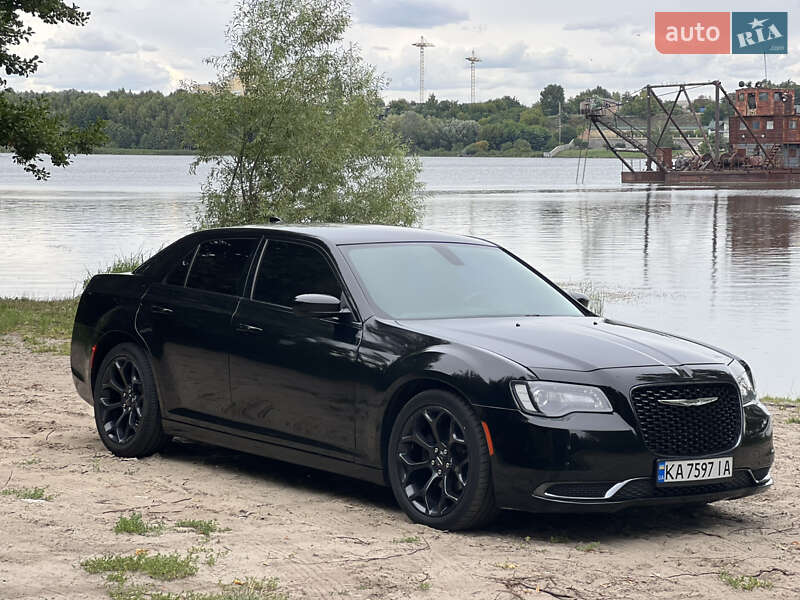 Седан Chrysler 300C 2019 в Киеве фото 6 Седан Chrysler 300C 2019 в Киеве