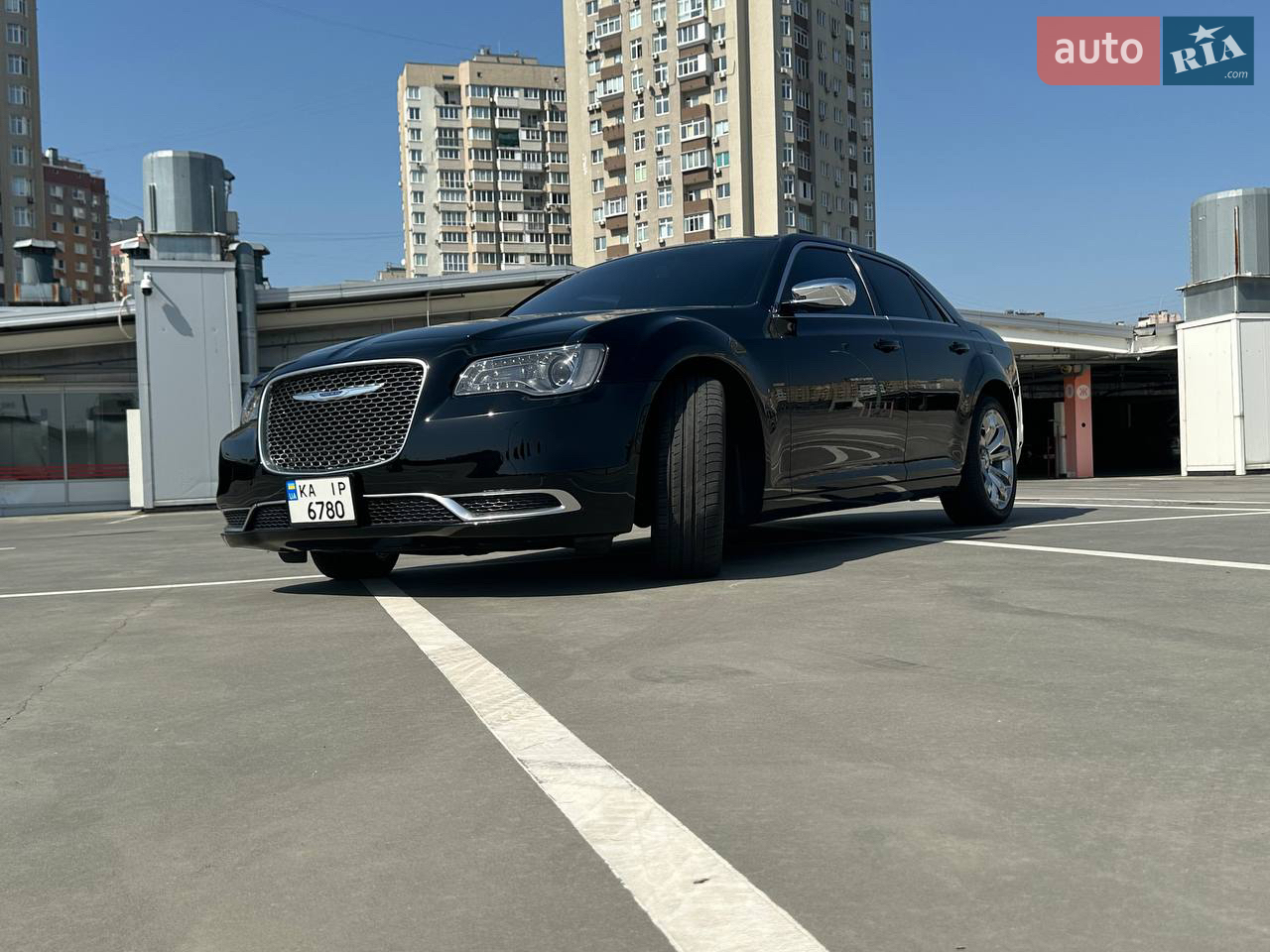 2017 Chrysler 300C - мініатюра 13