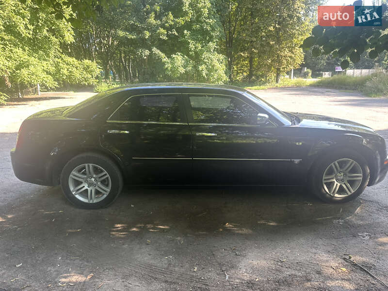 Седан Chrysler 300C 2006 в Виннице