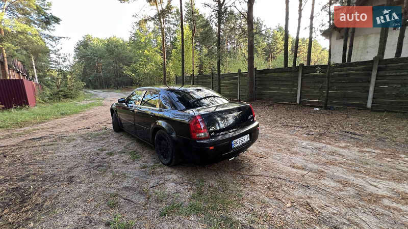 Седан Chrysler 300C 2006 в Луцьку